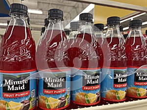 Food Lion grocery store Minute Maid fruit punch 6 packs