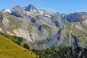 The GroÃŸglockner in the center of the national park Hohe Tauern
