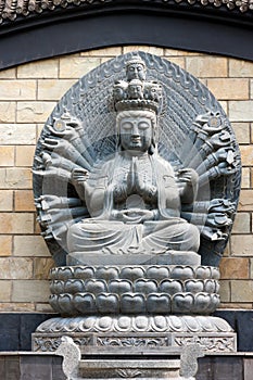 Guan Ying statue photo