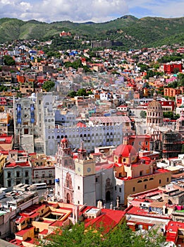 Guanajuato downtown photo