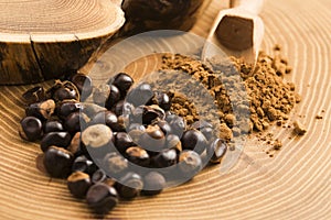 Guarana seeds and powder