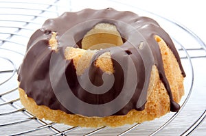 Gugelhupf covered with chocolate