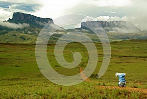 Guide in front of Mount Roraima