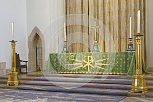 Guildford Cathedral, Interior, Altar
