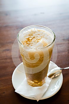 Coconut milk with sago, sugar and gelatin