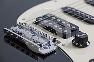 Guitar bridge, pickups and strings
