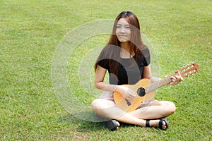 Guitarist girl 1