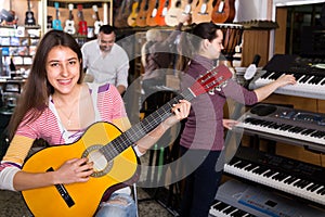 Guitarists making performance