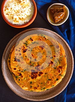 Gujarati breakfast - Thepla, pickle and yogurt