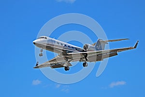 Gulfstream IV G450 Private Jet About To Land