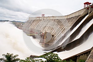 Guri hydroelectric dam photo