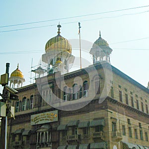 Gurudwara Sis Ganj Sahib in Old Delhi, India, Asia. Gurdwara Sis Ganj Sahib, is one of the nine historical gurdwaras in Delhi. Fir