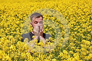 a guy with an allergy to pollen tears are flowing