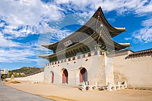 Gwanghwamun, main gate of Gyeongbokgung Palace photo