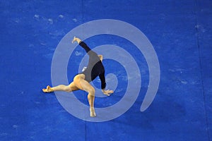 Gymnast floor 03