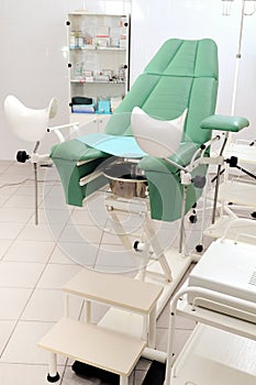 Gynecological chair