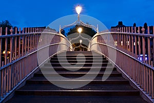 Ha'penny bridge Dublin