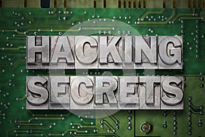 Hacking secrets-pc green