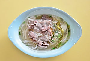 Hainanese beef noodles