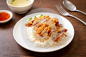 Hainanese chicken rice with fried chicken