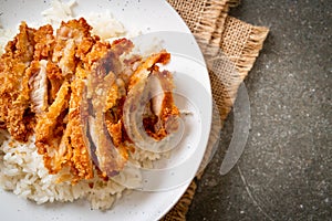 Hainanese chicken rice with fried chicken