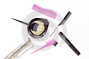 Hairdresser equipment for hair dye with brush and mixing bowl