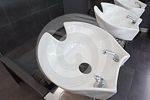 Hairdresser washbasins