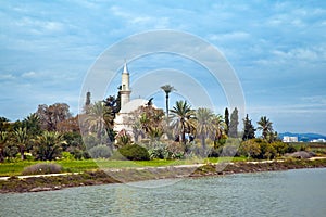 Hala Sultan Tekke mosque photo