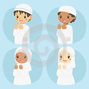 Half Body Muslim Children Praying, Cartoon Vector Set