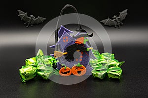 Halloween composition set with Candy Bags Cute Felt Pouches with Handles, Trick or Treat Goody Bags with Flying Witch, bats on