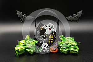Halloween composition set with Candy Bags Cute Felt Pouches with Handles, Trick or Treat Goody Bags witch bewitched House, ghost,