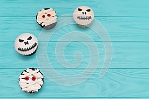 Halloween cupcakes. Mummy and jack-head cupcake. Halloween treat