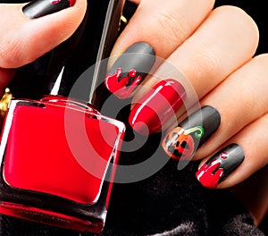 Halloween nail art design. Black matte nailpolish