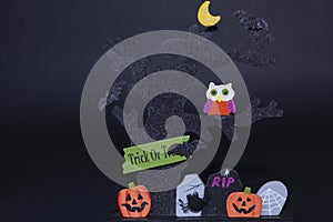 Halloween Pumpkins, Owl, Bats, Headstones