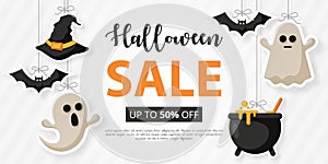 Halloween sale with flat icon.