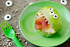 Halloween treat idea for kids - healthy monster apples