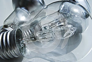 Halogen bulb