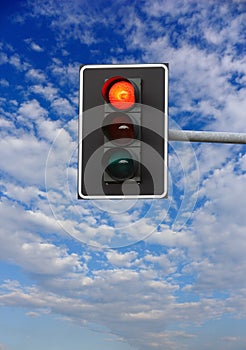 Halt: green light on traffic lights