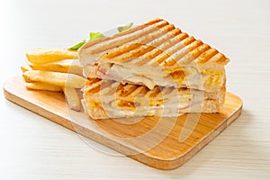 Ham cheese sandwich with egg