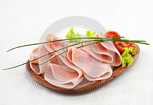 Jamón sobre el lámina 