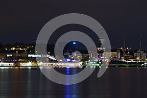 Hamburg port - LandungsbrÃ¼cken - during night