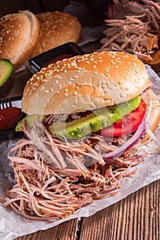 Hamburger pulled pork