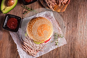 Hamburger pulled pork