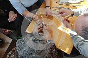 Hamd`s of elderly people during occupational therapy