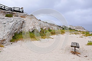 Hamelin Bay: Limestone Cliffs