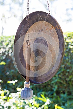 The hammer and the gong.