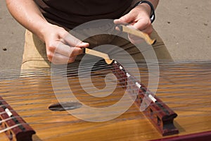 Hammered dulcimer