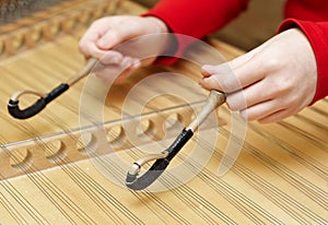 Hammered dulcimer musical