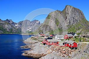 Hamnoy's fishermen cabins and mounts
