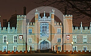 Hampton Court Palace at night